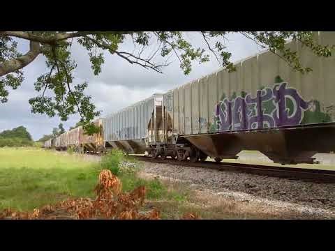 Iron travels through Iron City #TGIF#railfanning #train #trainspotting #CSX#subscribe #like #fun