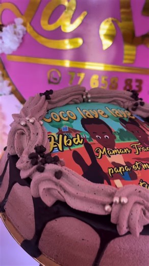 Gâteau à la coco Laylay 🥰 | Idée de gâteau personnalisé