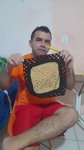 Crocheting a Stylish Bag: Step-by-Step Guide