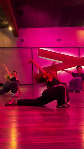 "La del control”❤️‍🔥by: @cotiicondori tas locaaa🫦💋#dancer #reggaeto...