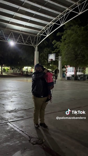 Soy papá bandero luchon: Cultura militar mexicana