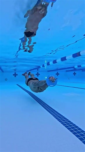 UNDERWATER MOBILITY #swim #swimming #swimpower