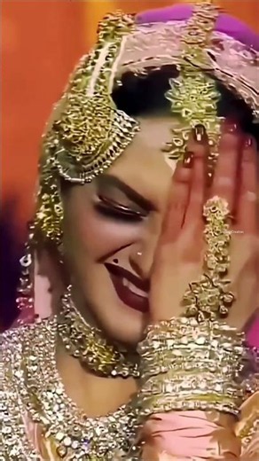 Rekha ❤️ Amitabh Bachchan Evarigarin Chemistry 🥺💎#rekha #amitabhbachchan #bollywood #90s #old #movie
