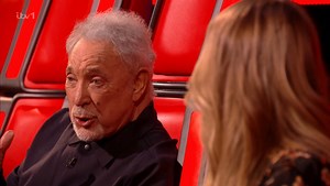 The Voice: Tom Jones and LeAnn Rimes sing together