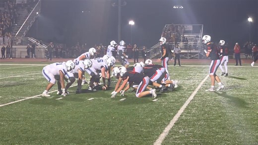 Doss 2nd td puts the Titans up. 14-10. Phippens big catch sets it up | Lewis Central Titan Vision