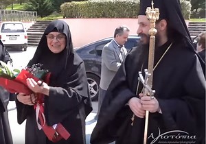 Η υποδοχή του νέου Μητροπολίτη στην Ι.Μ. Κοιμήσεως Θεοτόκου Μικροκάστρο - Ορθοδοξία News Agency
