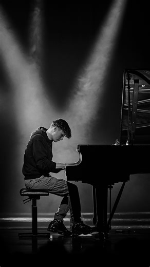 I will be on tour in Spring 2026 🩶 Tickets are open now, hope to see you at one of my shows :) London: 11 April Vienna: 26 April Warsaw: 03 May Berlin: 08 May Milan: 22 May More dates will be added soon. Let me know in comments which cities I should add. You can watch the full video of ‘The Arrival of Dawn’ (live on stage) on my YouTube channel “Let’s make this world a better place. If everyone helps a little, the night will be less long.” 🎹👑 #piano #pianist #passionate #thearrivalofdawn #emo