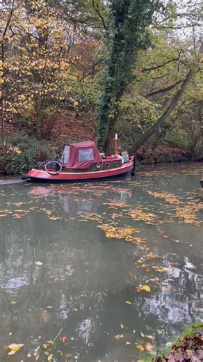 1.1M views · 14K reactions | Looks like it might be another week or so before we drop down to Braunston as we keep getting call outs up here. I’m loving this spot though - the trees are so pretty and it’s nice and peaceful. | The Floating-Workshop | Facebook