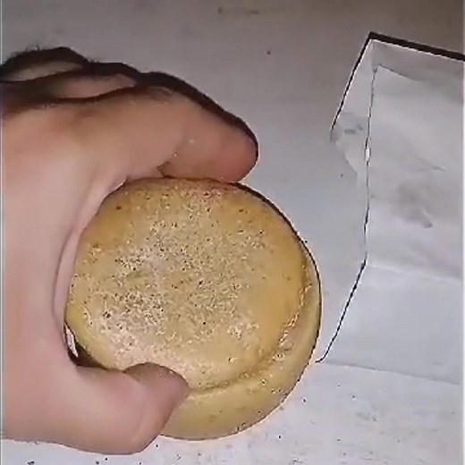 765K views · 2.4K reactions | Su casu marzu, detto anche formaggio con i vermi. Qui in versione mini prodotto da Angela. Una bontà tutta sarda  | Sardegna | Facebook