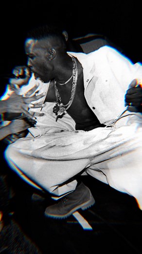 FATHER MC - ONE NIGHT STAND Release: 1992 Producer: DJ Eddie F Album: Close To You Label: Uptown #fathermc #onenightstand #closetoyou #djeddief #nubiansisters #uptown @fathermc4real @djeddief #hiphop #hiphopmusic #hiphopculture #hiphoplegends #oldschoolhiphop #oldschoolhiphopmusic #90shiphop #90shiphopmusic #classichiphop #classichiphopmusic #newjackswing #hiphopking #hiphopdynasty #boomboxessentialshiphop #boomboxessentials *I do not own or claim the rights to the music or video *Copyright Disc