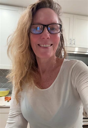 Easy and Delicious Tossed Salad Recipe for Seniors