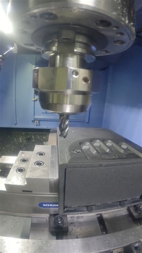 Titans of CNC on Instagram: "CNC Machine Opens Locked Safe #cncmachinist #engineering #automation #aerospace #cncmill #cnclathe #cncprogramming #cncprogrammer #aerospace #machineshop #cncmachinetool #edm #additive #grinding #grindingmachine #innovation #technology #lathe #mill #industry #jobshop #Kennametal"