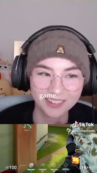 Kyedae Explains Screaming in Background | Valorant #FunnyMoments