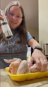 How to use the Pampered Chef Electric Salt & Pepper Grinder Set