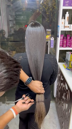 171K views · 10K reactions | Mam Bato kitne hair cut ne hai @ranchi_loukia_salon #hairlove #longhair #haircolorist #haircut #funny #funnyvideos #funtimes #loukiasalonranchi #loukiasalon | Ranchi_loukia_salon | Facebook