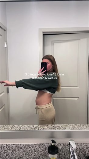 I felt like I had tried everything - yet nothing was actually working. These 9 symptoms were completely running my life: - Constant weight gain - Waking up between 2-4 AM - Brain tog - Feeling frustrated and overwhelmed - Weight gain in my face and stomach - Exhaustion no matter how much I slept - Racing or anxious thoughts - Struggling to lose weight - Constant bloating and inflammation Honestly, I just wanted to feel like myself again. No matter what I tried, I still felt stuck and not myself.