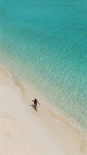 Trade in ❄️ for ☀️with our Winter Blues Sale! Savings of up to $1,650 and $350 Air Credit a FREE Catamaran Cruise. | Sandals Resorts