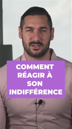 Comment réagir à son indifférence Il ne répond plus. Il devient froid. Et toi, tu te demandes ce que tu as fait de mal. L’indifférence d’un homme peut être l’une des situations les plus douloureuses. Le réflexe naturel est de lui écrire, de demander pourquoi, d’insister pour avoir une réponse. Mais c’est exactement ce qui réduit encore plus ton pouvoir dans la relation. Un homme indifférent est souvent un homme qui n’est pas suffisamment investi. Et courir après lui ne fera qu’aggraver la situat