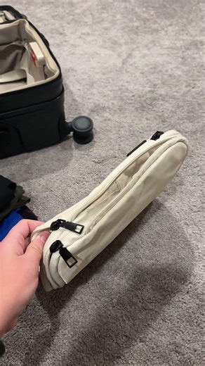 AEROTRUNK compression packing cubes transform chaotic suitcases ✈️