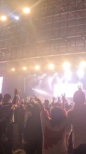 JAPAN JAM 2026 on Instagram: "あけましておめでとうございます🌅 2025年もJフェス（JAPAN JAM、ROCK IN JAPAN、COUNTDOWN JAPAN）をよろしくお願いいたします💐 CDJ24/25、カウントダウンの瞬間をお届け！ YouTubeでは一部アーティストのダイジェスト映像やコメント動画も公開中🎞️ #CDJ2425"