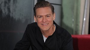 Bryan Adams dévoile le clip de 'Shine a Light' - RTBF Actus