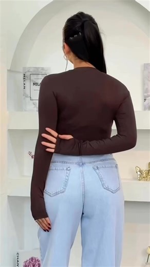 🔥 LE PACK QUI FAIT CRAQUER TOUTE LA TUNISIE ! 🔥 🖤 3 Pulls Passe-Pouce — 33 DT seulement ✨ Un tissu seconde peau 🧘‍♀️ Un confort qui épouse chaque mouvement 💪 Des couleurs qui subliment votre style 🎨 ✨ Ultra stretch • 🪶 Léger💥 Chic & pratique✨ Pour vos séances sport, vos looks casual ou vos journées chill — il s’adapte à TOUT. 🚚 Livraison express partout en Tunisie 🇹🇳 ⚡ Quantités ultra limitées — à ce prix, ils partent comme des petits pains 😍 #UnikaStyle #Pack33DT #PassePouce #Confor