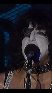 3.8K views · 4.6K reactions | KISS "Strutter" #KISS #TheKissinTime #Strutter | The Kissin' Time | Facebook