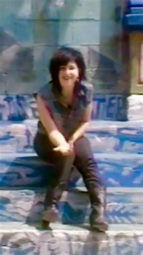 Fuck Yr Algorithm on Instagram: "Soft, white underbelly ⚡️ Lydia Lunch Manhattan, New York June 1985 ⚡️ #lydialunch #1980s #80smusic #80smusic #nyc"