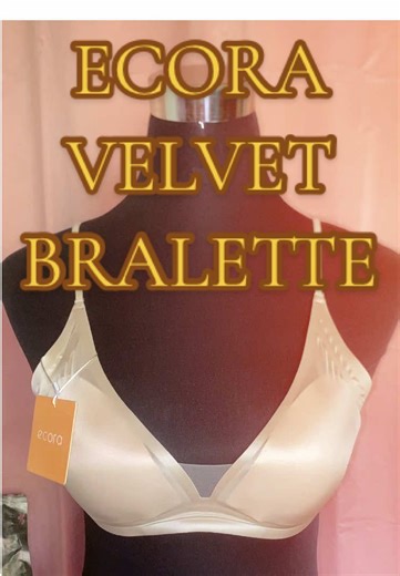 Velvet Triangle Bralette, Classic Triangle Design Bra, Seamless & comfortable 🥰 #velvettrianglebralette #bralette #seamlessbrallet #bralettetop #ecora