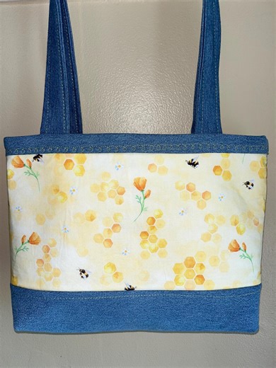 Honey Bee Tote Bag - Etsy