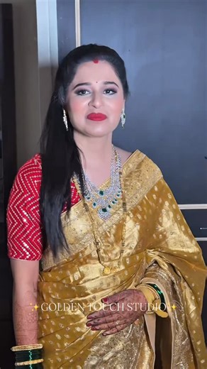 Duti (Sapna) Gondkar on Instagram: "Timeless Maharashtrian elegance & flawless airbrush makeup—lightweight, long-lasting, and naturally radiant 🤍 📞 Bridal Enquiries: 9765513456 / 8551006376 #NavariBride #AirbrushMakeup #MaharashtrianBride #TraditionalBride NavariSaree BottleGreenNavari BridalMakeupPune GoldenTouchStudio Navari airbrush makeup, Maharashtrian bride makeup, bottle green Navari saree look, traditional Navari bridal makeup, airbrush makeup for Maharashtrian wedding, Pune bridal mak