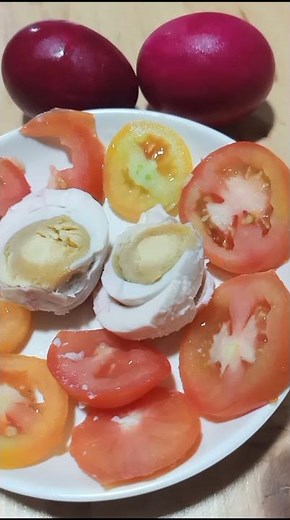 SALTED EGG WITH TOMATOES | ITLOG MAALAT NA MAY KAMATIS #shorts