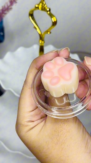 Paw lip balm 💋🐾 | Candy Blush