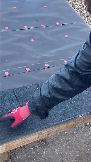 Cutting a Starter Shingle #carpenter #wood #carpentry #tips #tricks #shortsvideo #roof