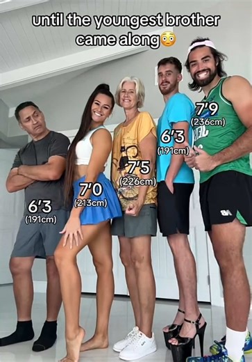 He makes us look tiny😳 how tall are you? #tall #family | family