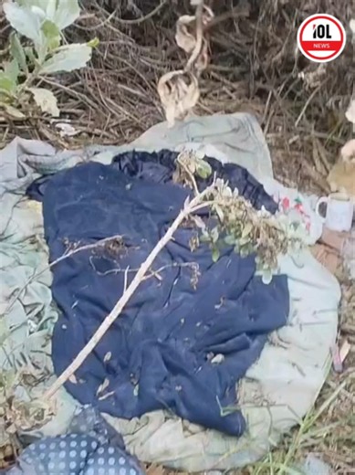 Phumlani Village residents are hunting a fugitive suspect after rescuing a battered 16-year-old girl from his shack. The suspect, who fled, is now linked to eight-year-old Anovuyo Oncke’s September 2025 disappearance. SAPS Wynberg FCS is investigating as the furious community combs the bushes. Will justice finally be served? #AnovuyoOncke #PhumlaniVillage #LotusRiver #CapeTownNews #SAPS #Manhunt