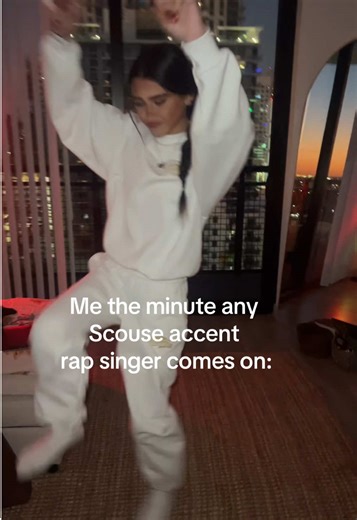 Alorah Ziva (@zahloria)’s video of scouse