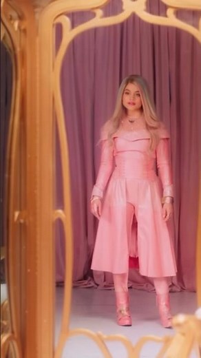 Audrey’s royal return 💗 #fyp #descendants #viral #shorts #queenofmean