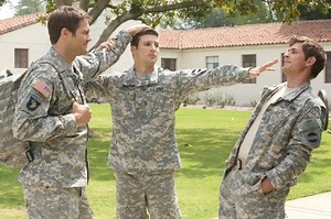 'Enlisted' review: Heartfelt military comedy, indefensible time slot