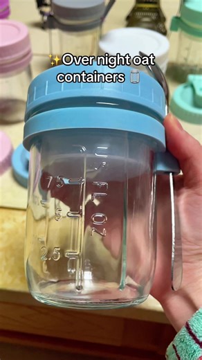 The cutest way to stay on top of your breakfast game! These pastel🥰 overnight oats jars make meal prepping actually fun-airtight, reusable, and fridge-aesthetic approved 💕#tiktokshopcreatorpicks #fyp #OvernightOats #MealPrepar #containers