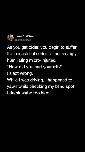 aging comes with weird micro injuries | Subscribe for more #motivation 😊👍