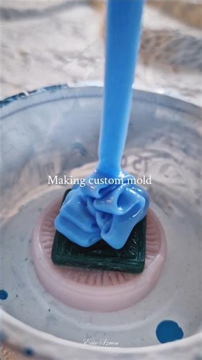 making custom silicone mold 🫟 #art #artist #artprocess #mixedmedia