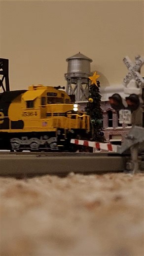 1990s: ATSF SD45u, SD40-2, & FP45 Lead Intermodal & Autorack Train