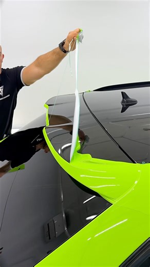 How to Wrap a Rear Spoiler for a Sharper Look 💚🛠️✨