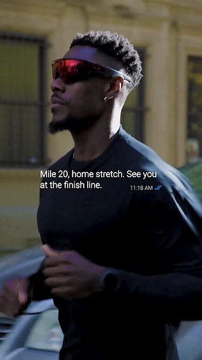 Send messages. Hands-free. While running. From your Oakley Meta Vanguard. | Oakley Meta