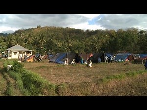 Indonesians move to temporary shelters after Lombok earthquake