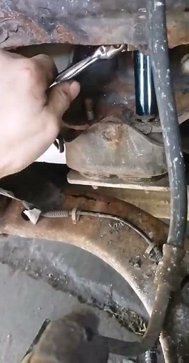 Transmission mount replacement