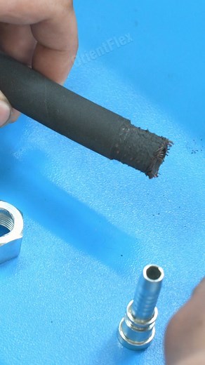 🚀💧 Check out our latest video demonstrating the process of crimping hydraulic hose fittings! This crucial step ensures that your hydraulic systems work efficiently and reliably. 💪✨ As a leading manufacturer, we pride ourselves on being your one-stop shop for all things hoses and fittings. Whether you're in agriculture, construction, or manufacturing, we're here to provide you with the quality products you need to keep your operations running smoothly. sales20@orientrubber.com whatsapp: 861813