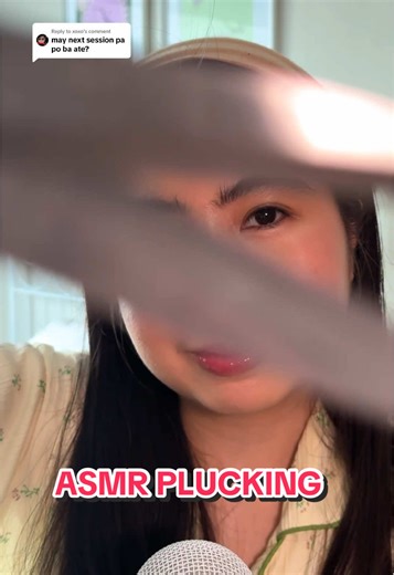 ASMR Plucking: Satisfying Relaxation Sounds