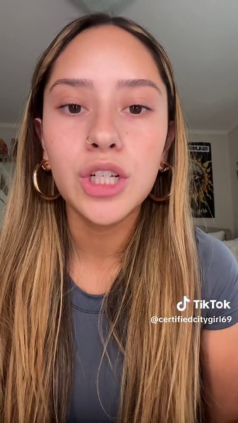 How to Apply False Eyelashes Tutorial